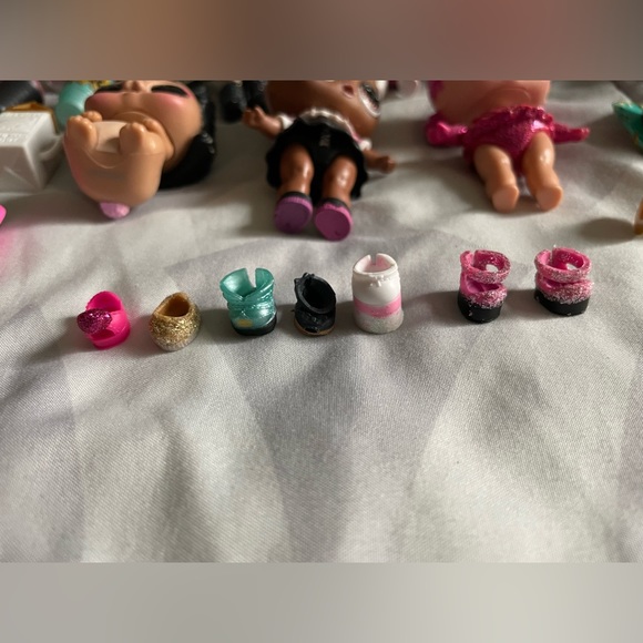 L.O.L. Surprise Dolls and Accessories - Picture 5 of 6
